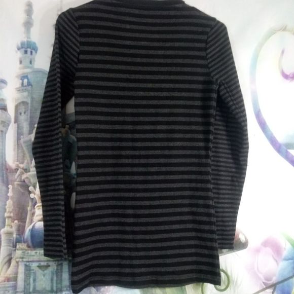 🌺 - Calvin Klein black and grey thermal - Picture 4 of 4